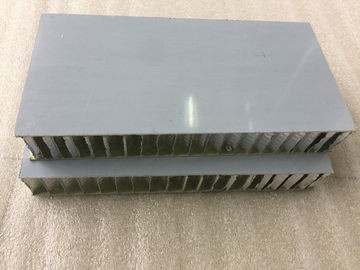 China Weiße PVDF-/FEVE-Farben-Aluminiumbienenwaben-zusammengesetzte Platten-Schalldämmung  fournisseur